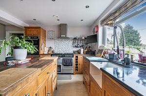 Photo 7- click for photo gallery